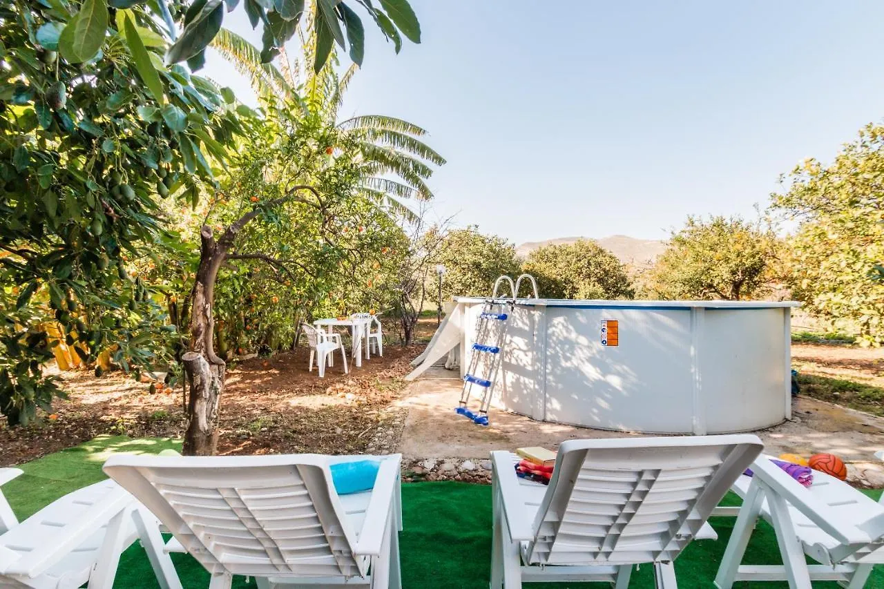 The Great Garden With Pool, Parking & Wifi Villa Avola Holiday home