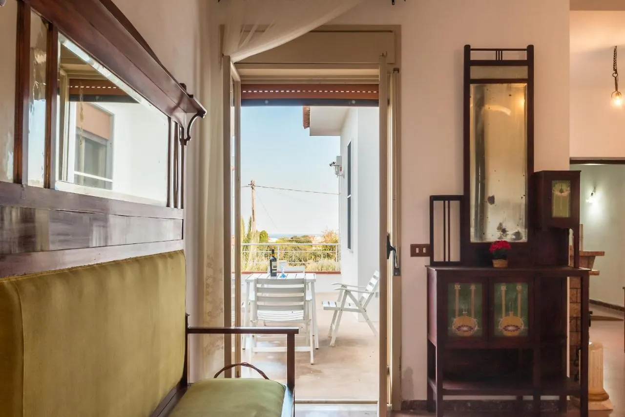 The Great Garden With Pool, Parking & Wifi Villa Avola